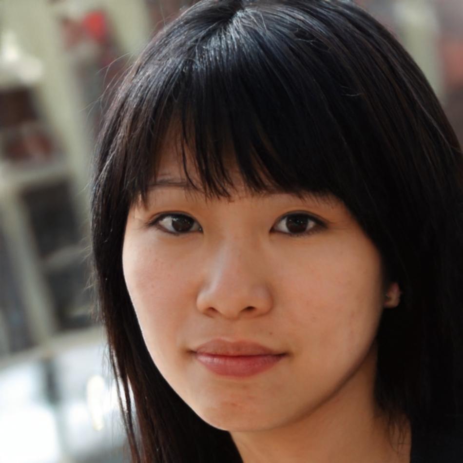 Retrato profesional de Irene Zabala